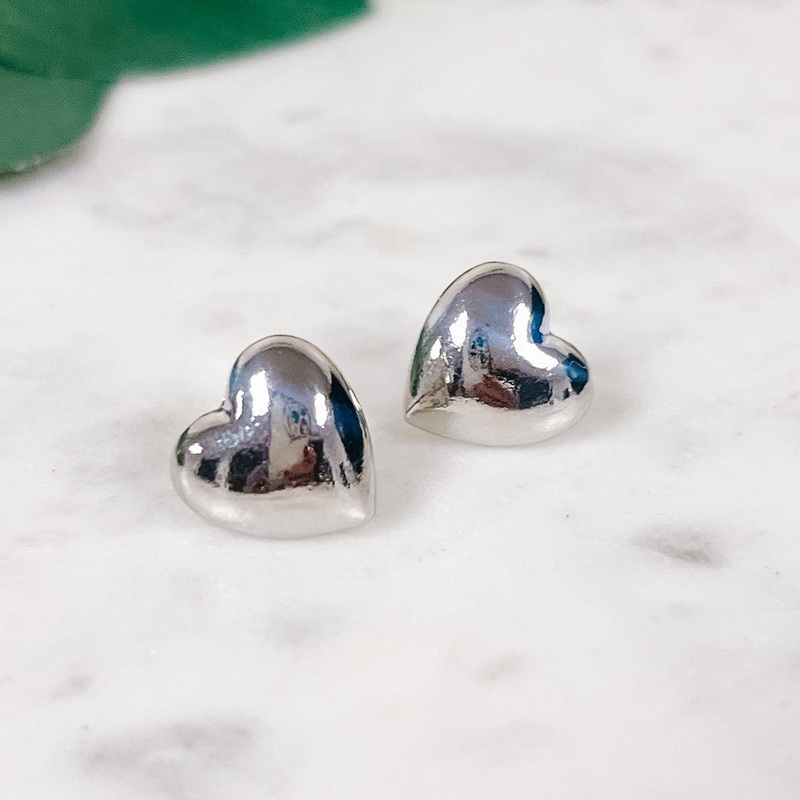 Heart Stud Earrings Gold