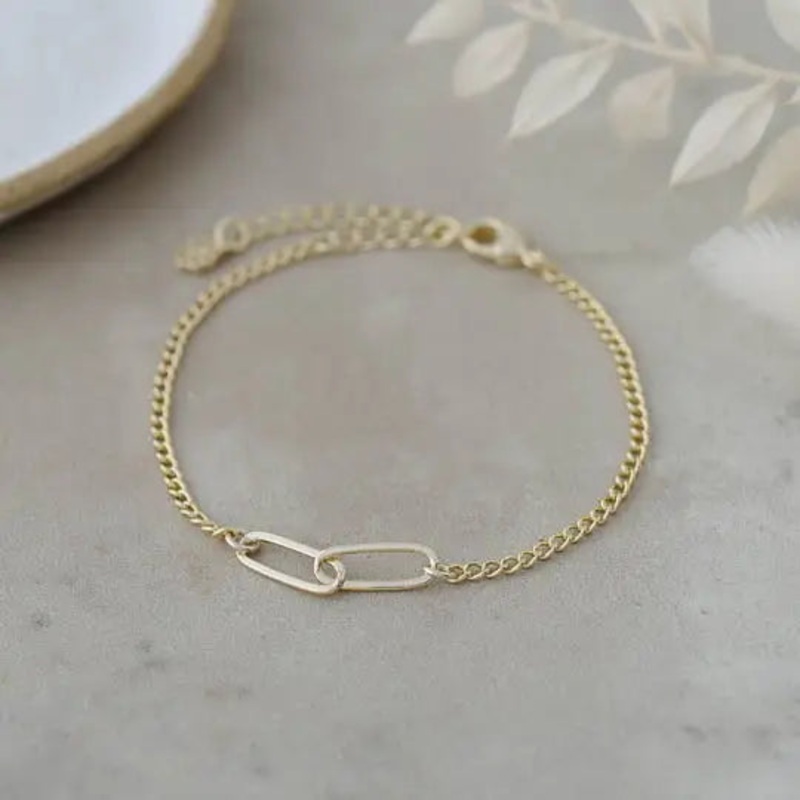 Linked Forever Bracelet Gold