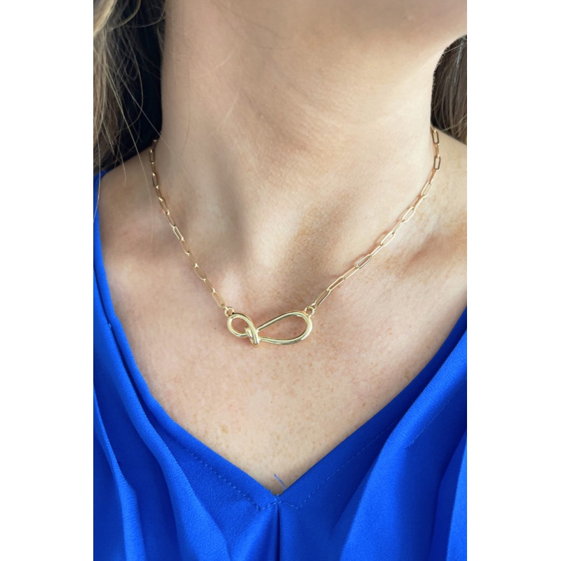 Twist-Pendant Small Chain Necklace Gold