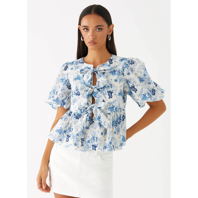 Western Wind Tie Top – Serene Sky Floral Serene Sky Floral US 0
