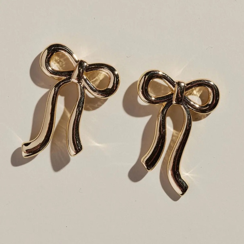 Vintage Bow Stud Earrings Gold