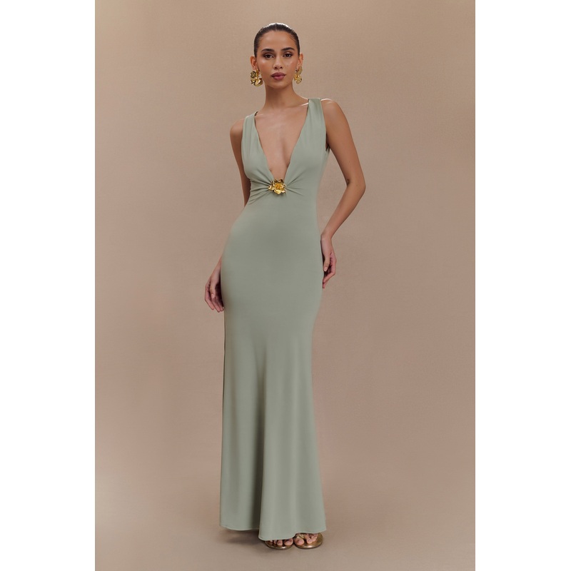 Beck Plunge Maxi Dress With Floral Hardware – Basil XXS
