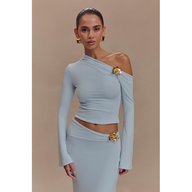 Ainsley Asymmetrical Long Sleeve Top With Floral Hardware – Pale Blue XXS