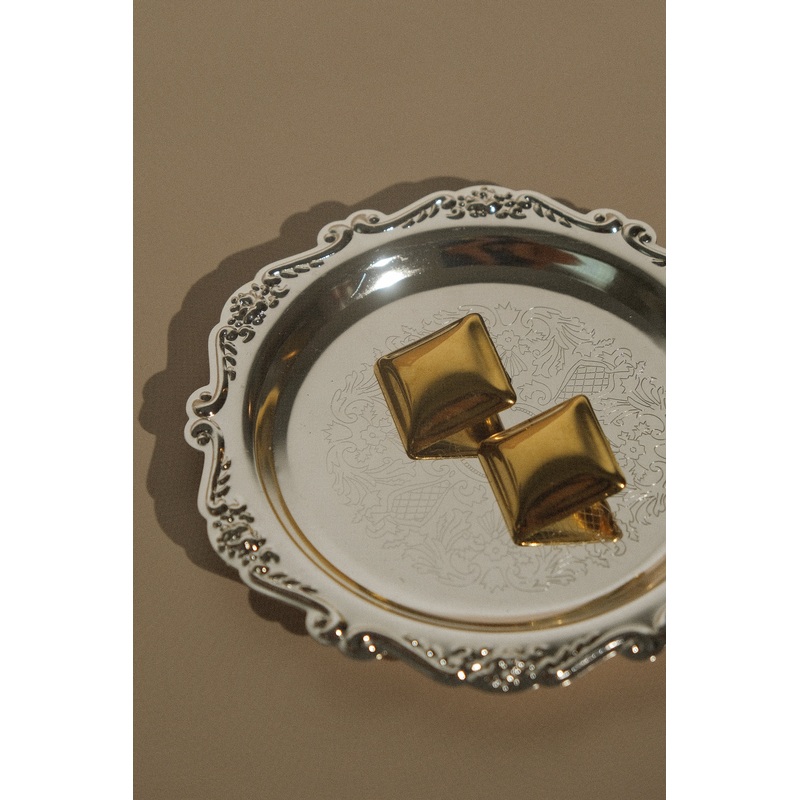 Wilma Square Earrings – Gold One Size