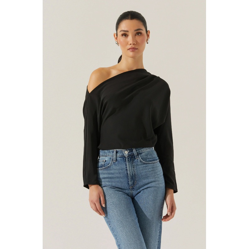 ASTR Orlia Top Black 0125 Xsmall