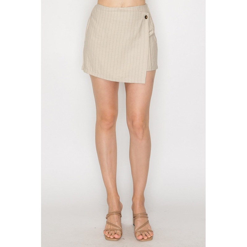 Pinstripe Wrap Button Short Beige/Black Small