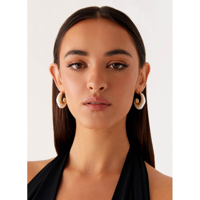 Danca Earrings – Pearl Pearl One Size