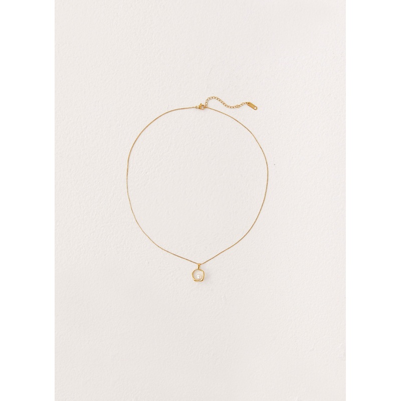 Zania Necklace – Gold Gold One Size