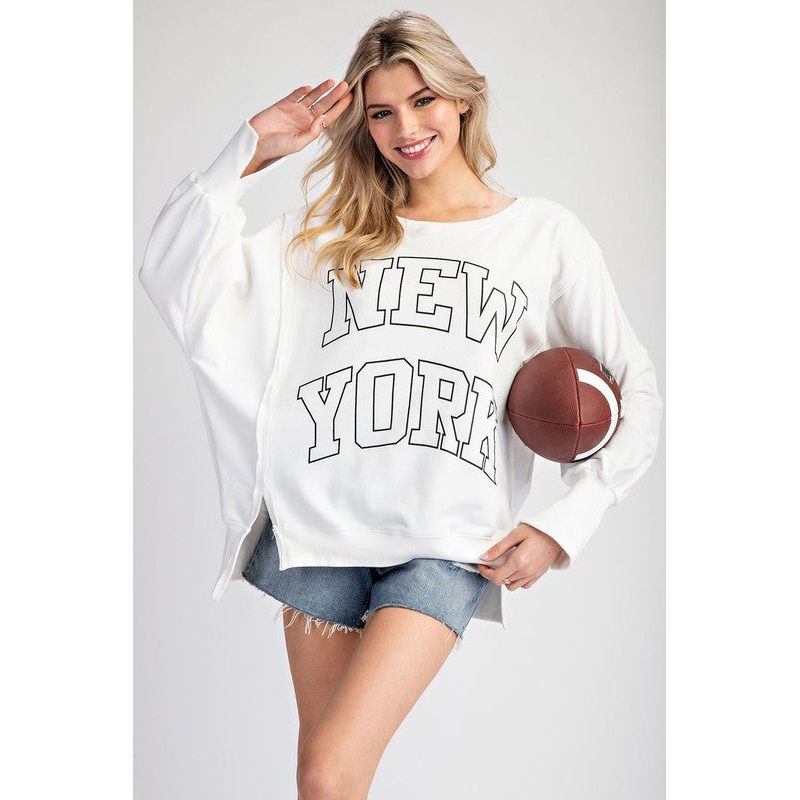 New York Print Long Sleeve Pullover Top Small Off White